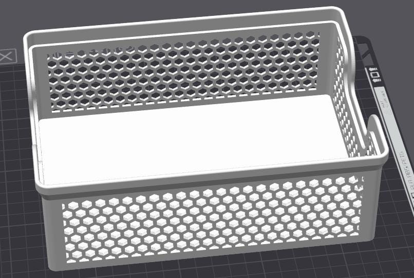 Woven Basket: 140x200mm